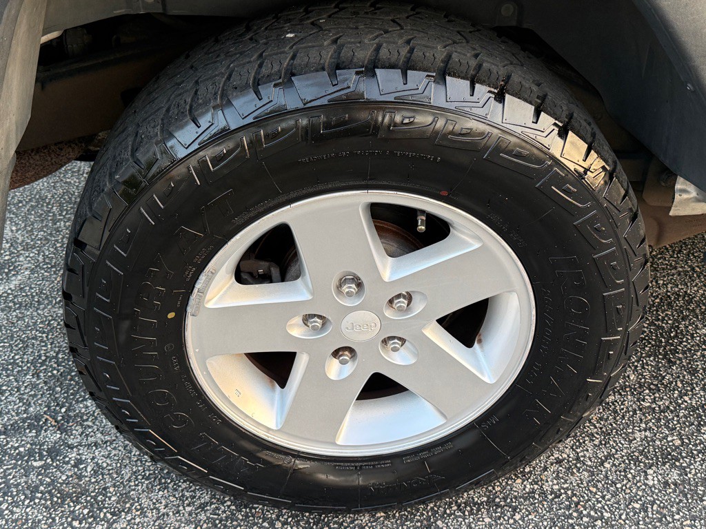 2007 Jeep Wrangler Image 25