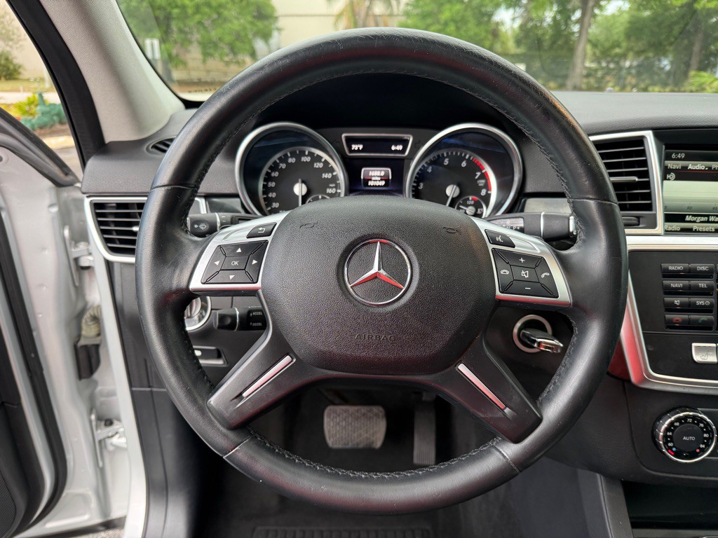 2015 Mercedes-Benz M-Class Image 8