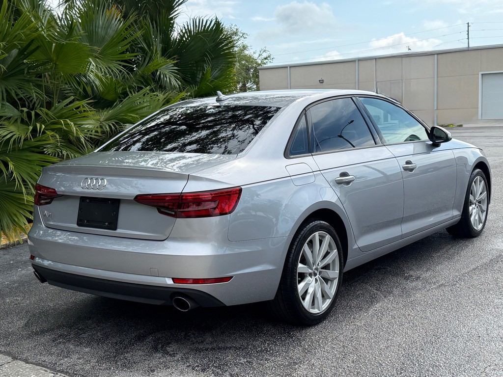 2017 Audi A4 Image 3