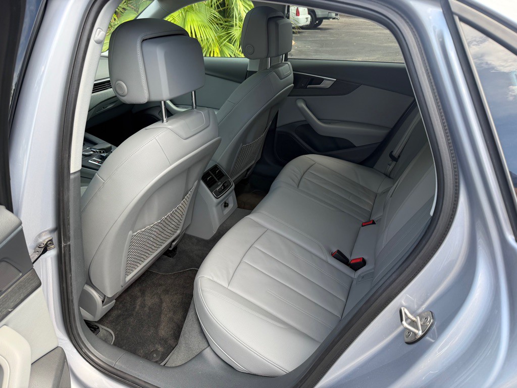 2017 Audi A4 Image 15