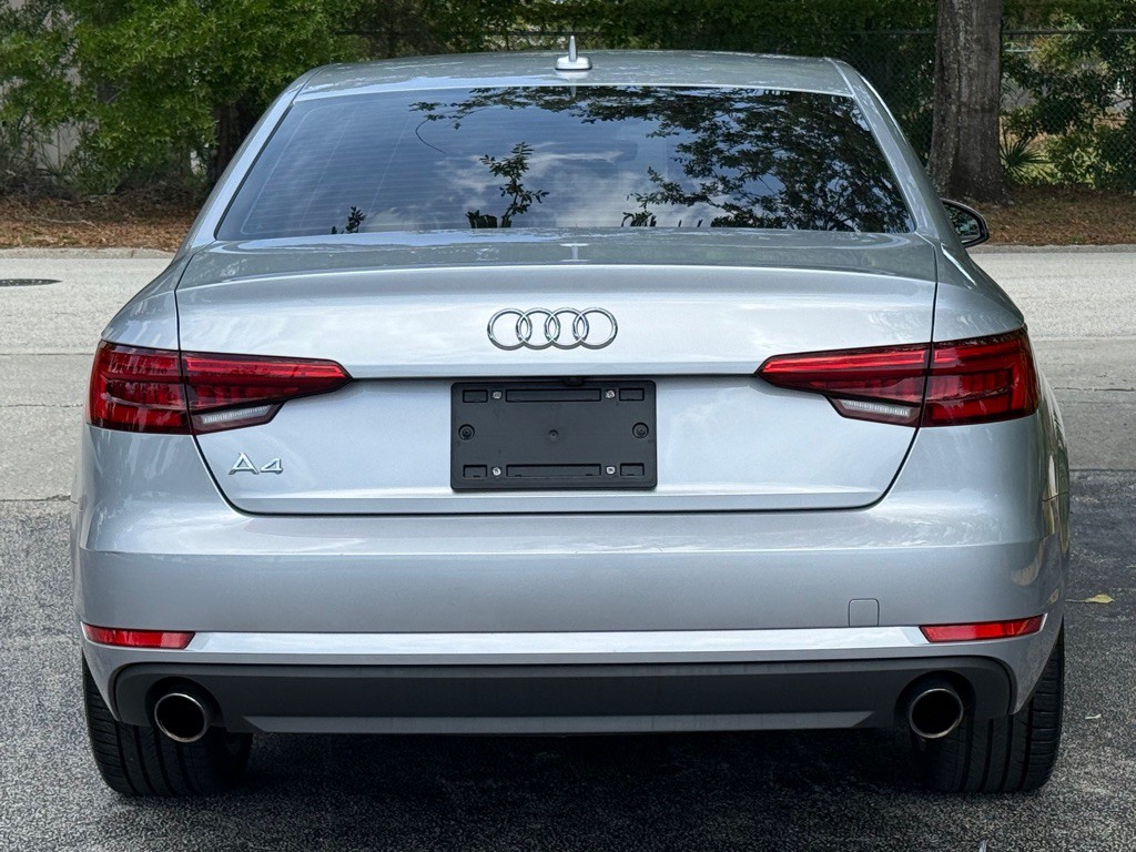 2017 Audi A4 Image 17