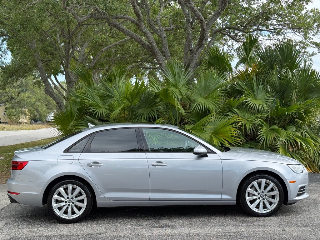 2017 Audi A4 Image 22