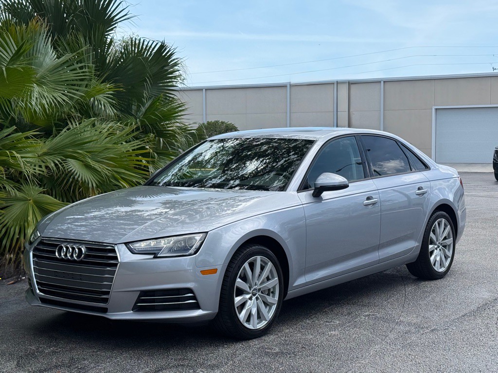 2017 Audi A4 Image 32