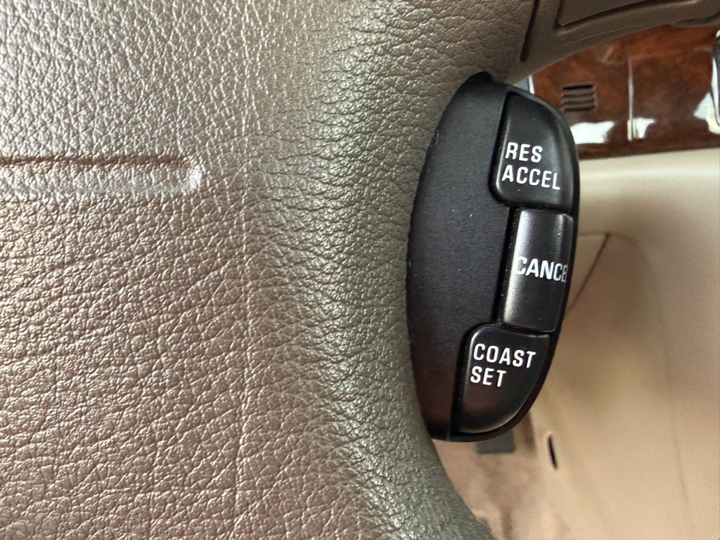 1995 Nissan Altima Image 10