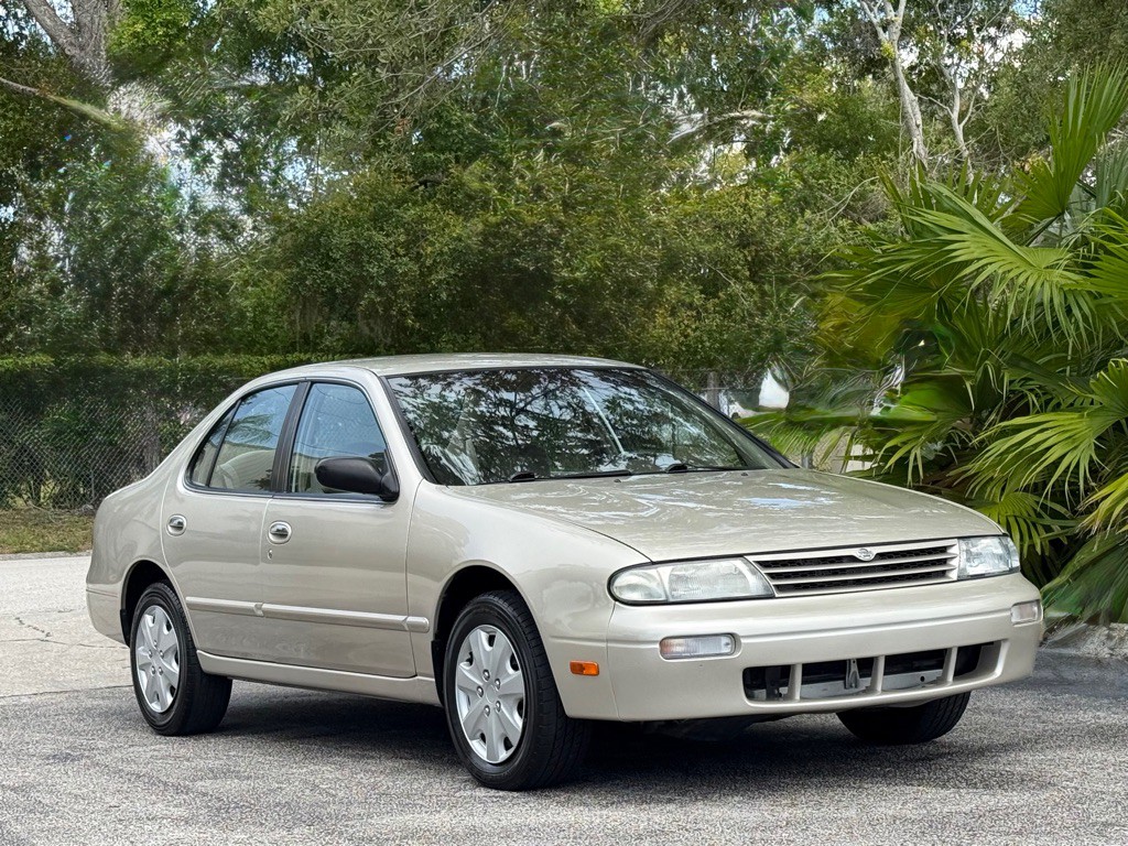 1995 Nissan Altima Image 22