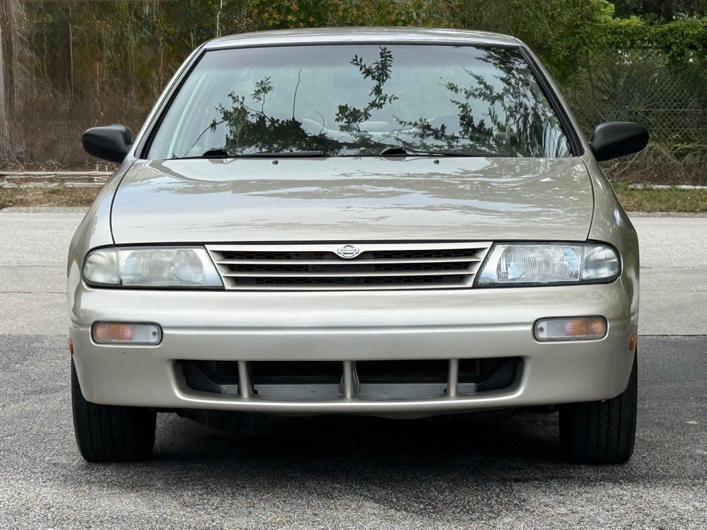 1995 Nissan Altima Image 23