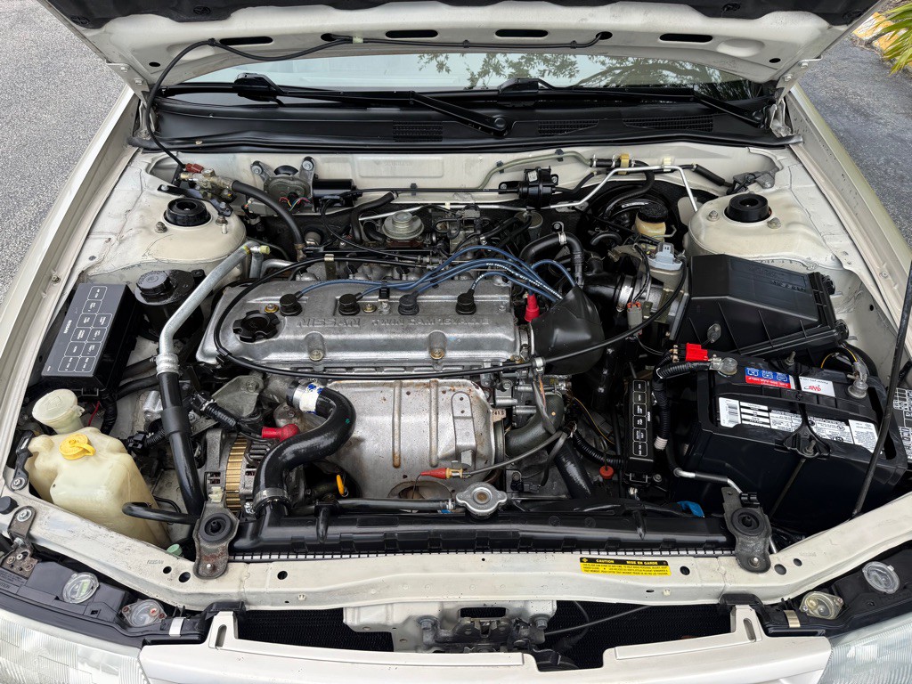 1995 Nissan Altima Image 24