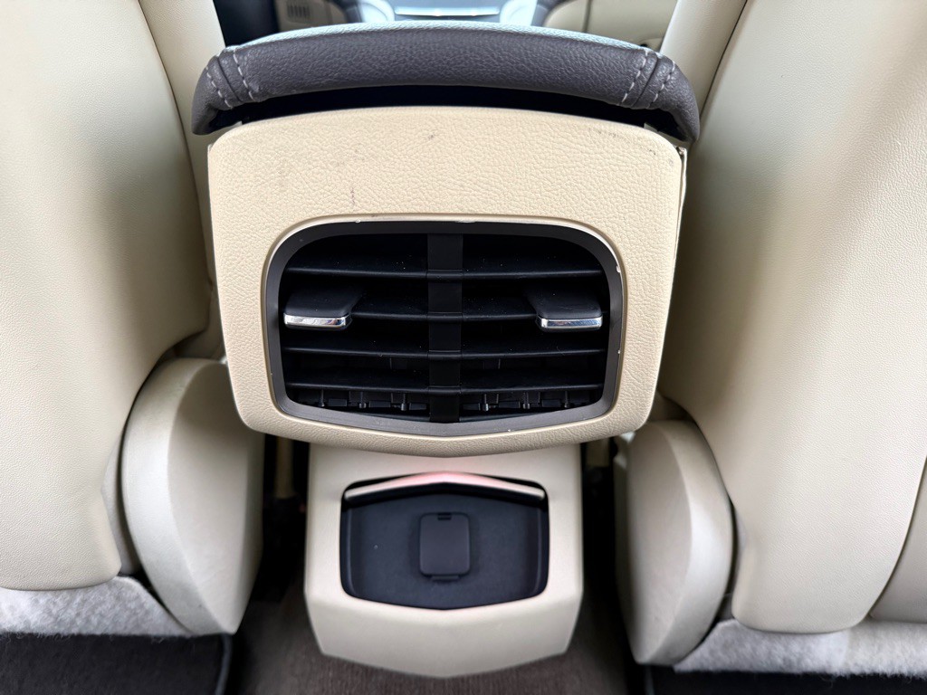 2013 Lincoln MKZ Image 16