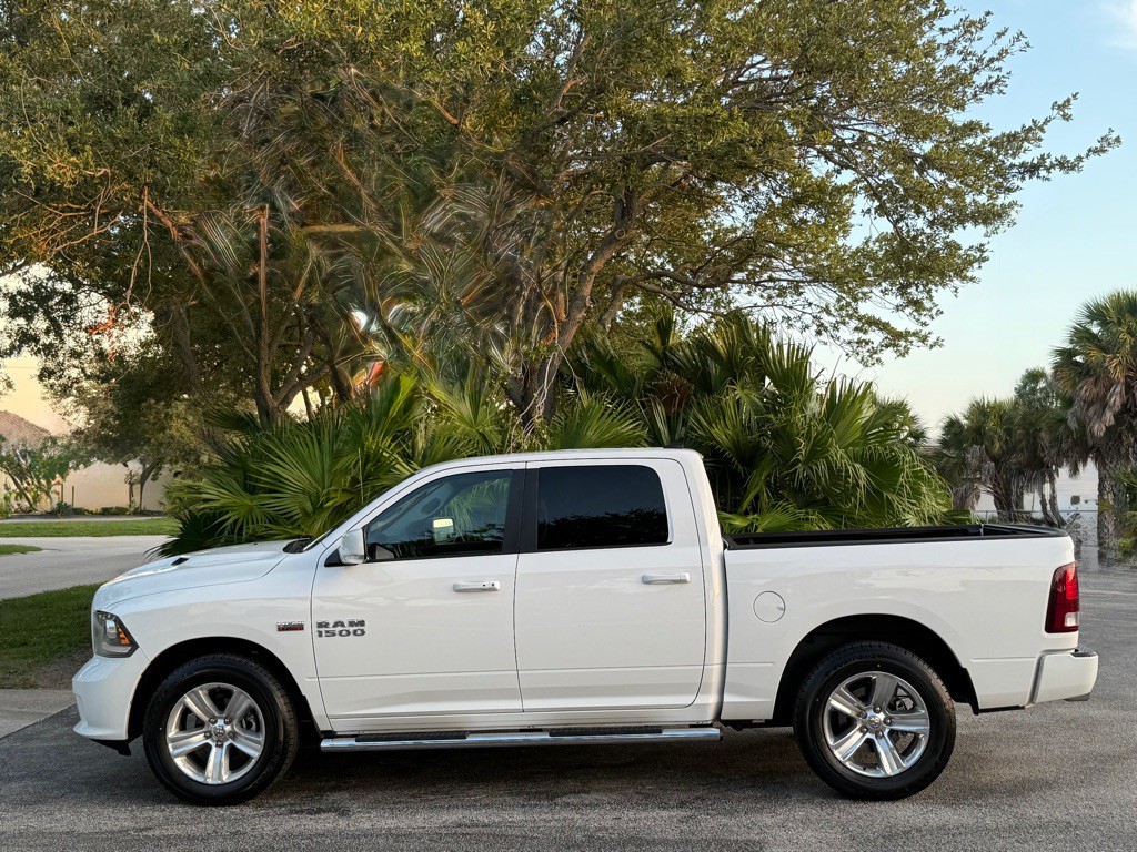 2014 RAM 1500 Image 4
