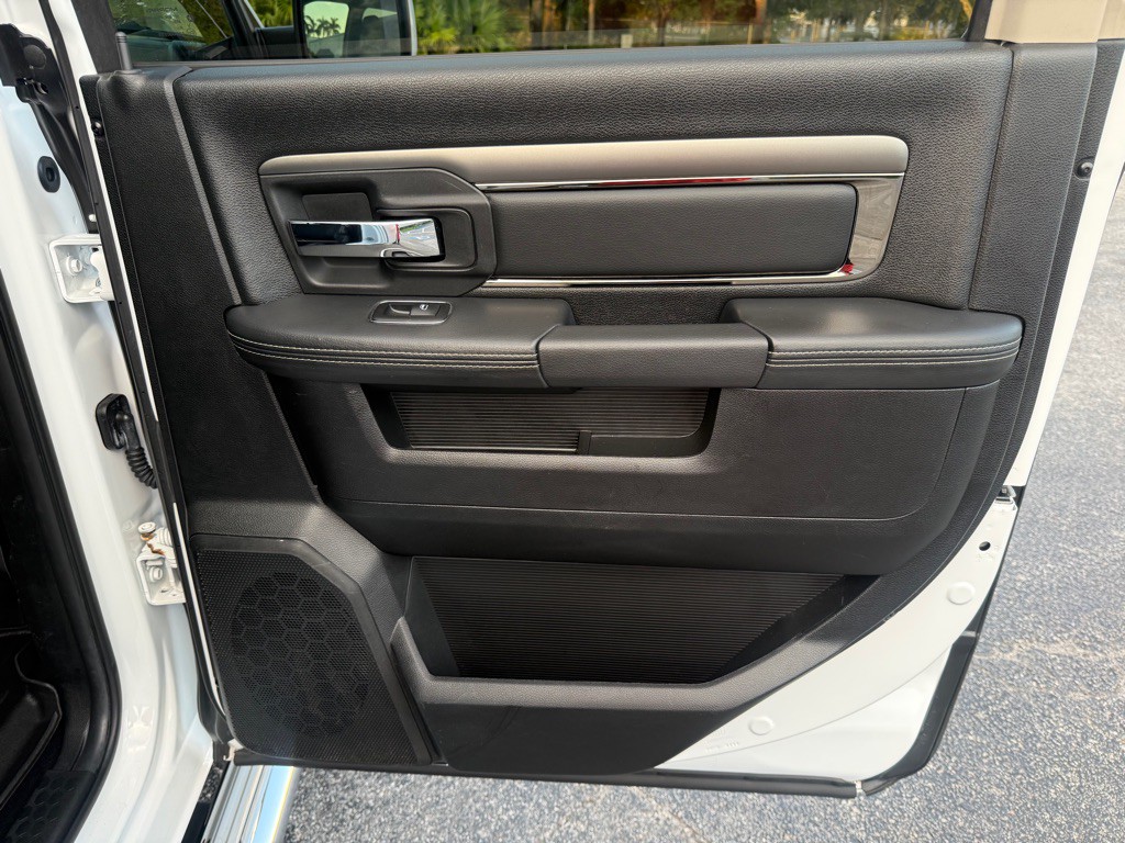 2014 RAM 1500 Image 19