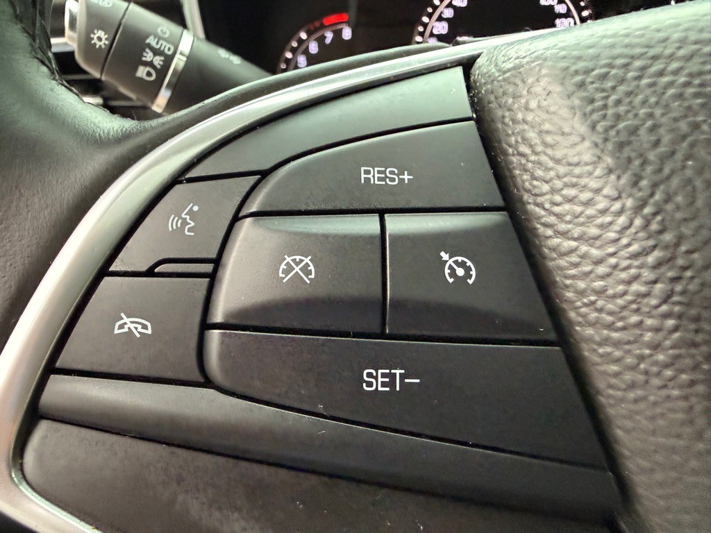 2017 Cadillac XT5 Image 12