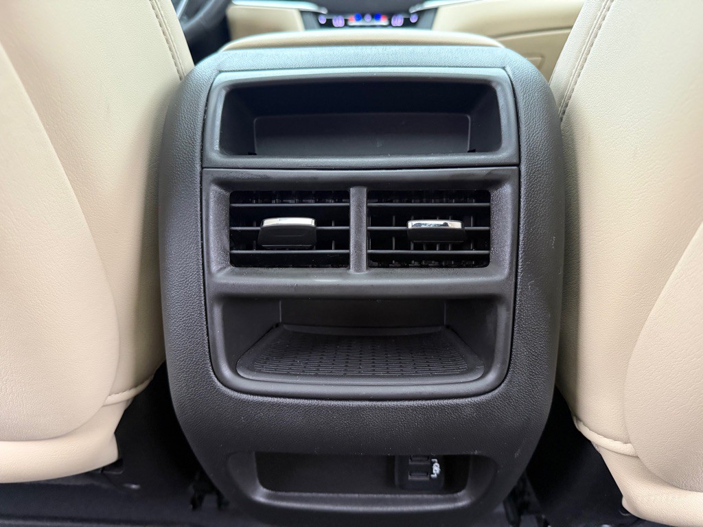 2017 Cadillac XT5 Image 17