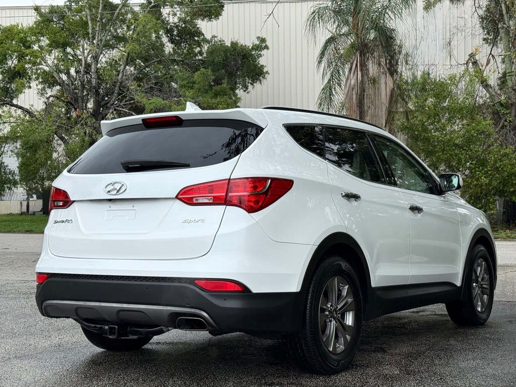 2016 Hyundai Santa Fe Sport Image 3