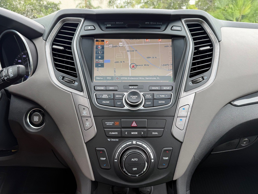 2016 Hyundai Santa Fe Sport Image 11
