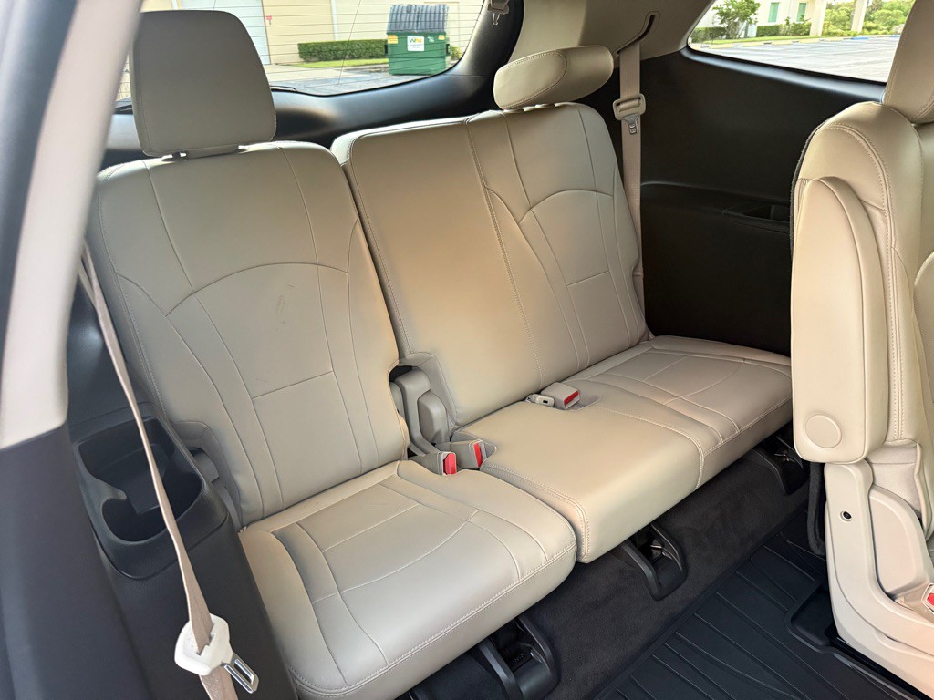 2018 Buick Enclave Image 24