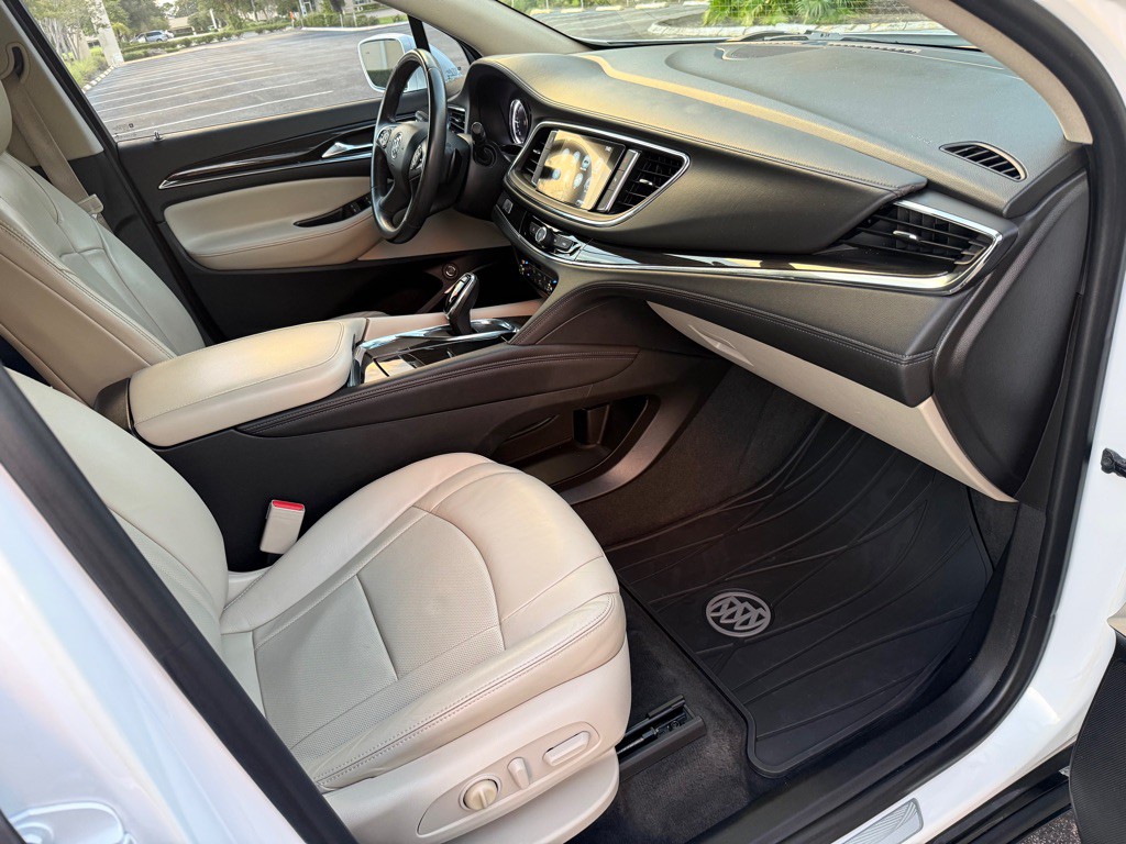 2018 Buick Enclave Image 29
