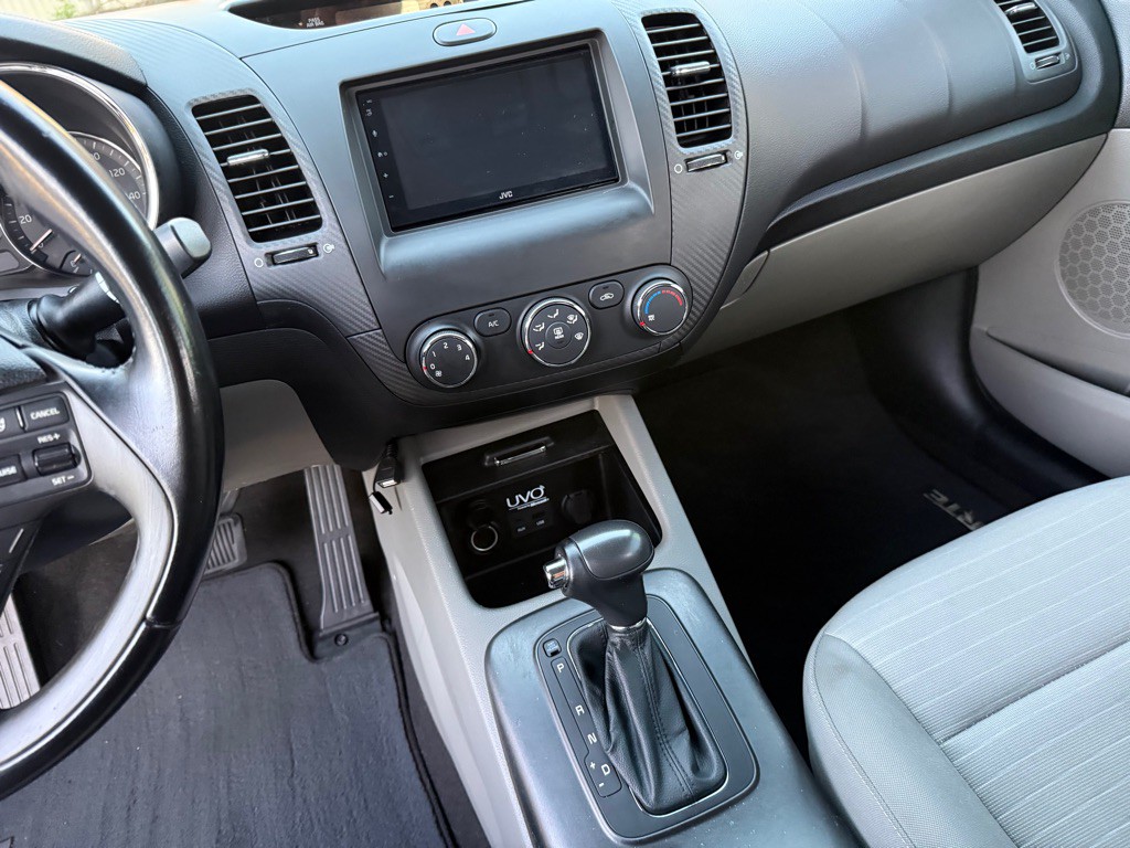 2014 Kia Forte Image 9