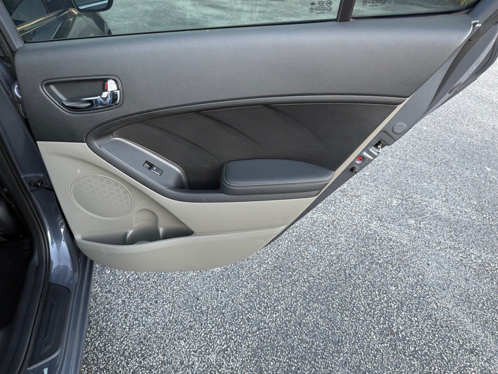 2014 Kia Forte Image 23