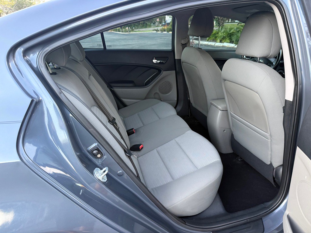 2014 Kia Forte Image 24