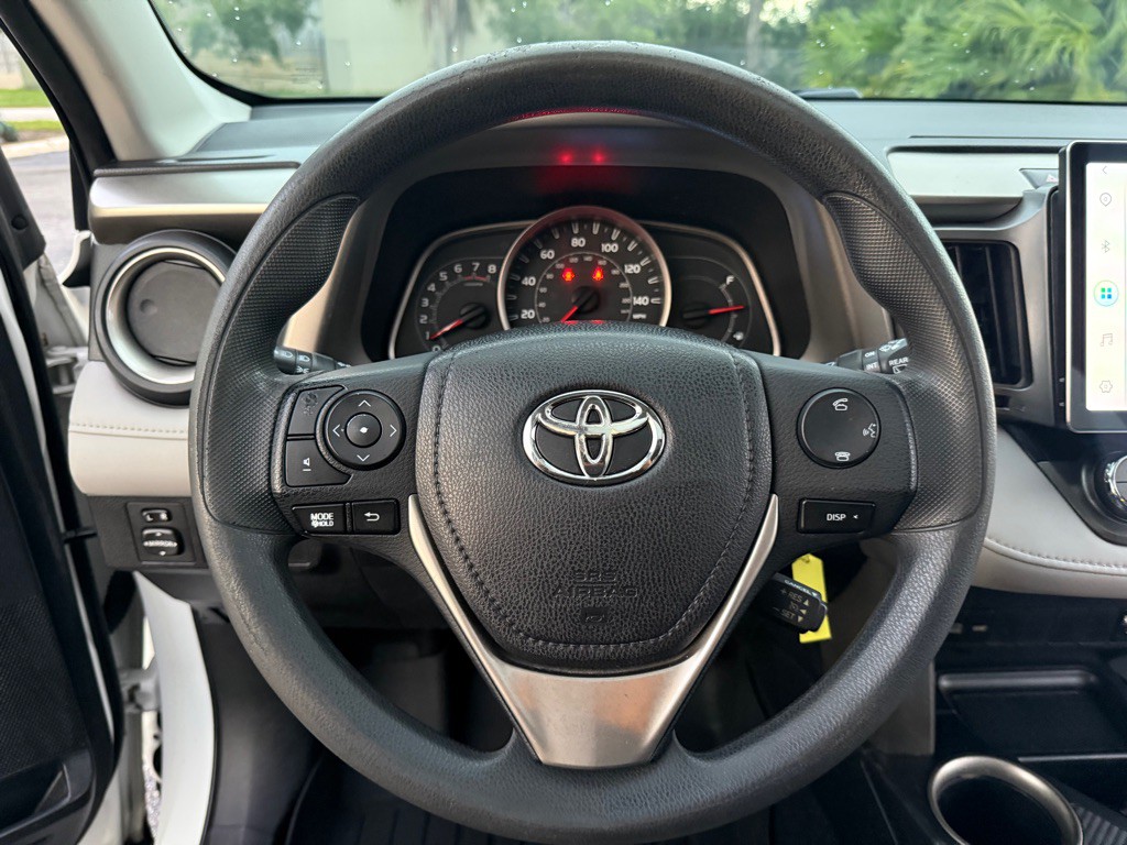 2015 Toyota Rav4 Image 9