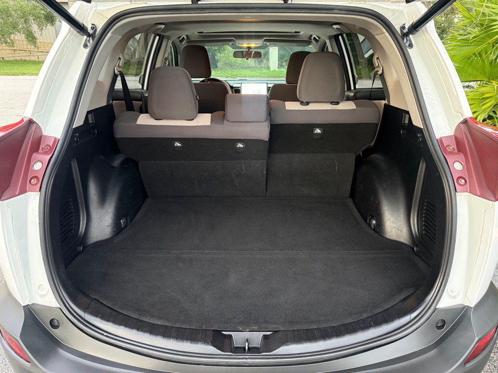 2015 Toyota Rav4 Image 16