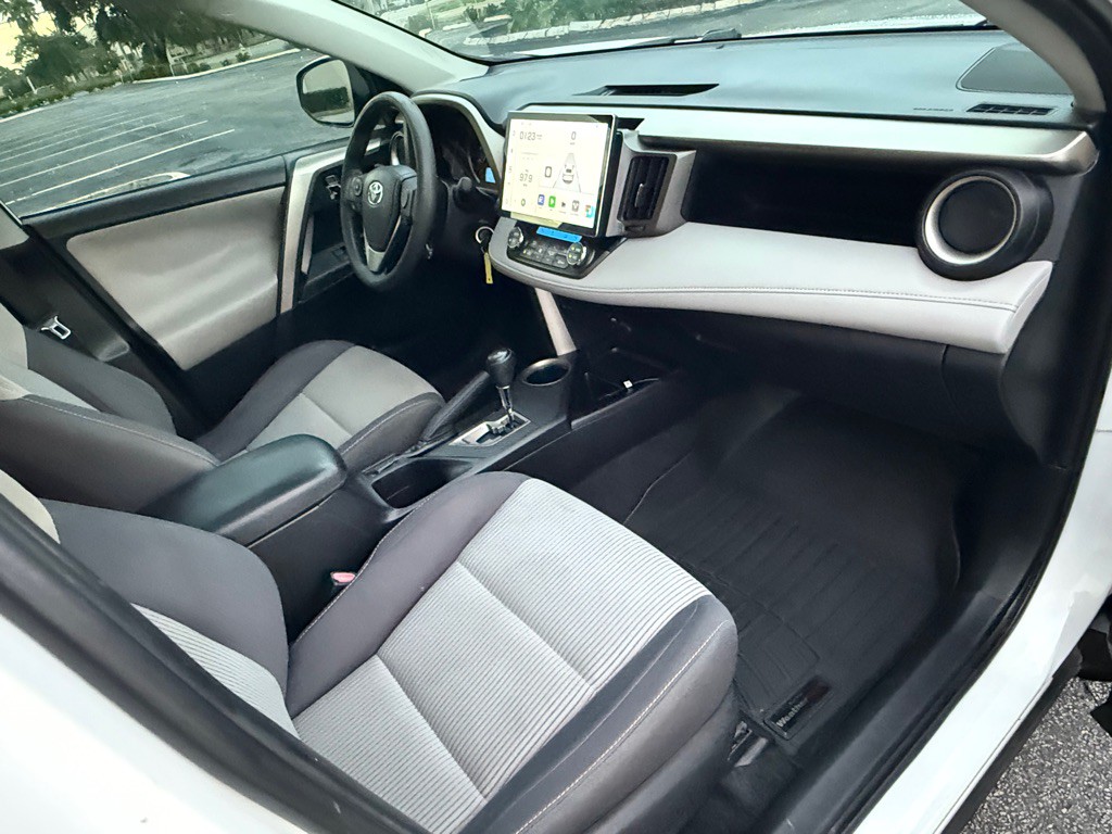 2015 Toyota Rav4 Image 20