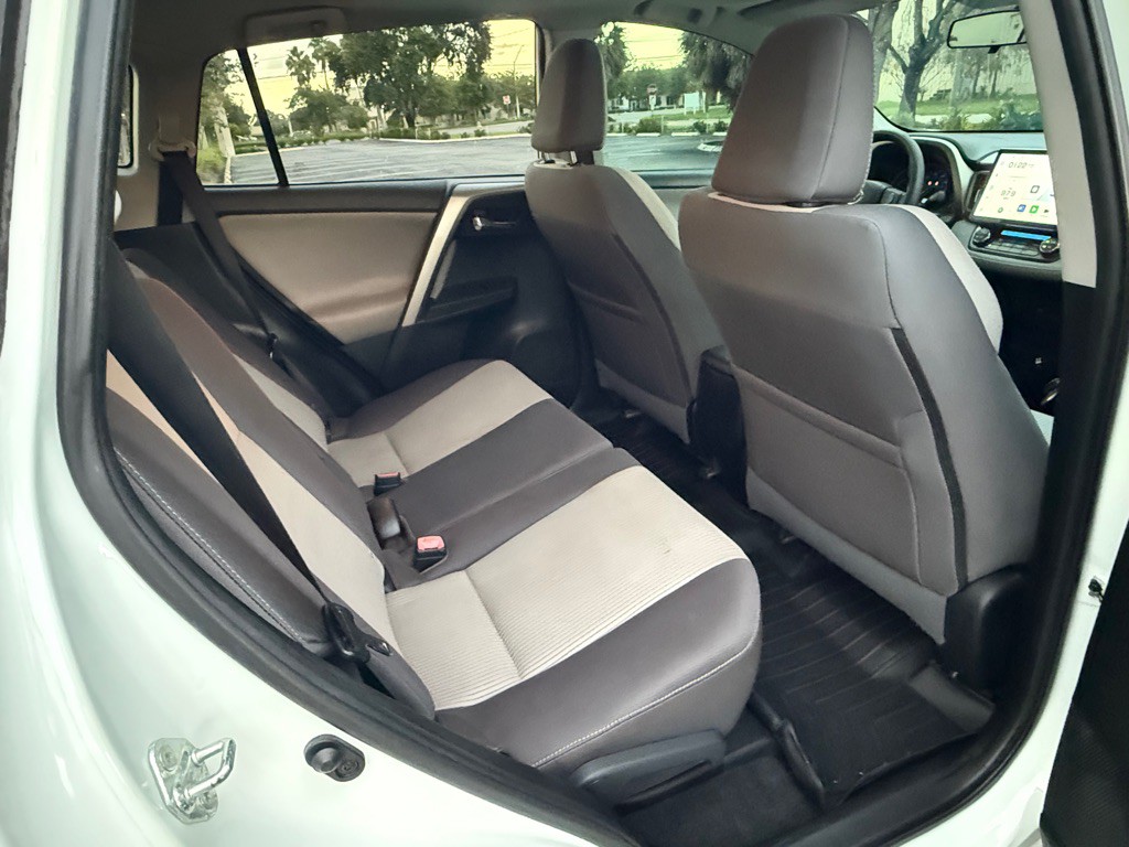 2015 Toyota Rav4 Image 23