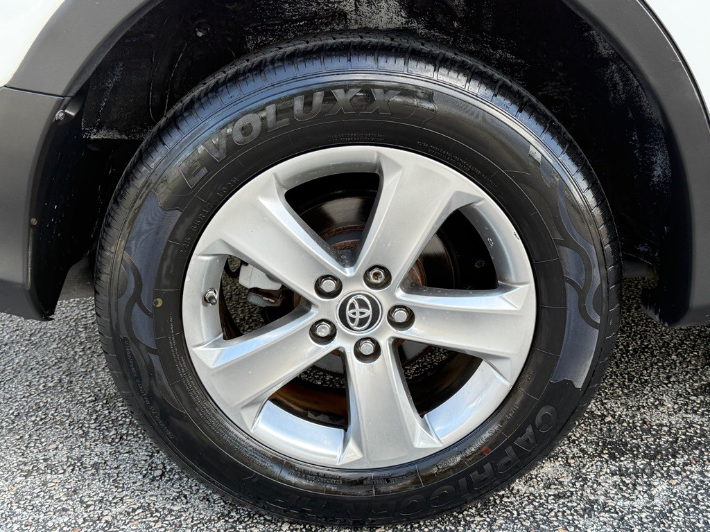 2015 Toyota Rav4 Image 27