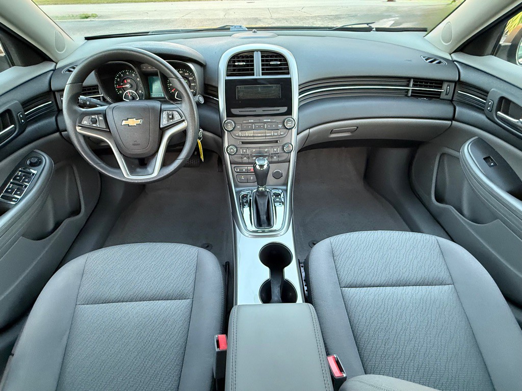 2013 Chevrolet Malibu Image 7