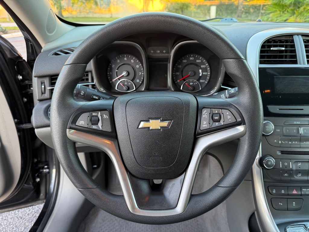 2013 Chevrolet Malibu Image 9