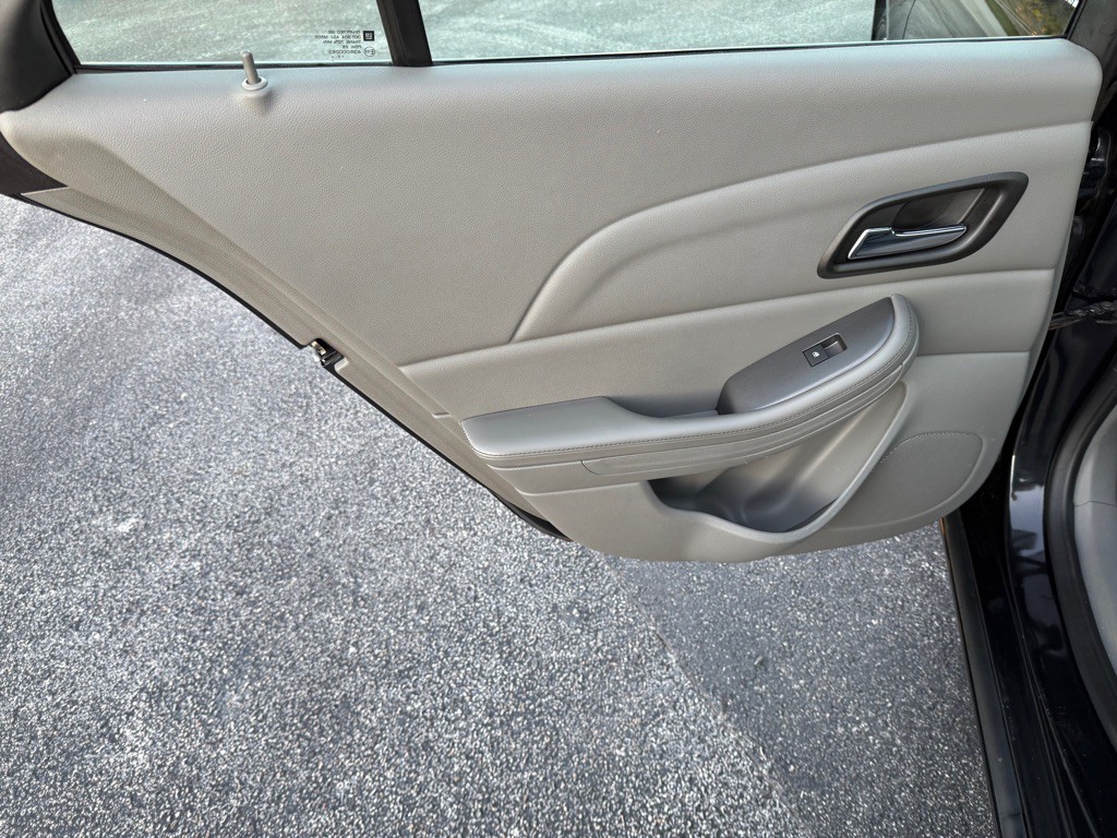 2013 Chevrolet Malibu Image 16