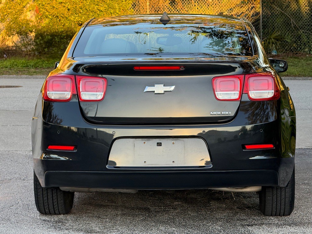 2013 Chevrolet Malibu Image 18