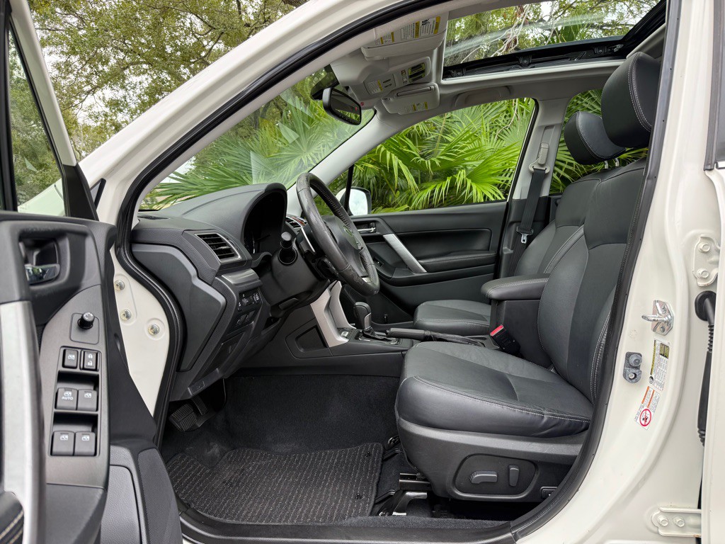 2016 Subaru Forester Image 2