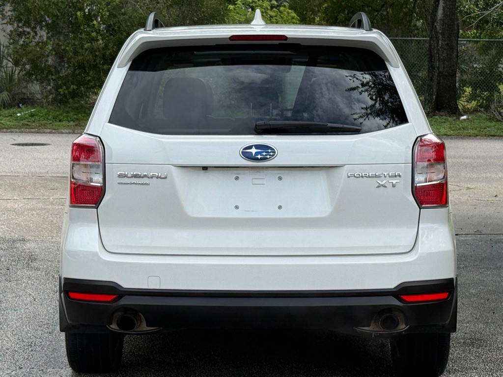 2016 Subaru Forester Image 16