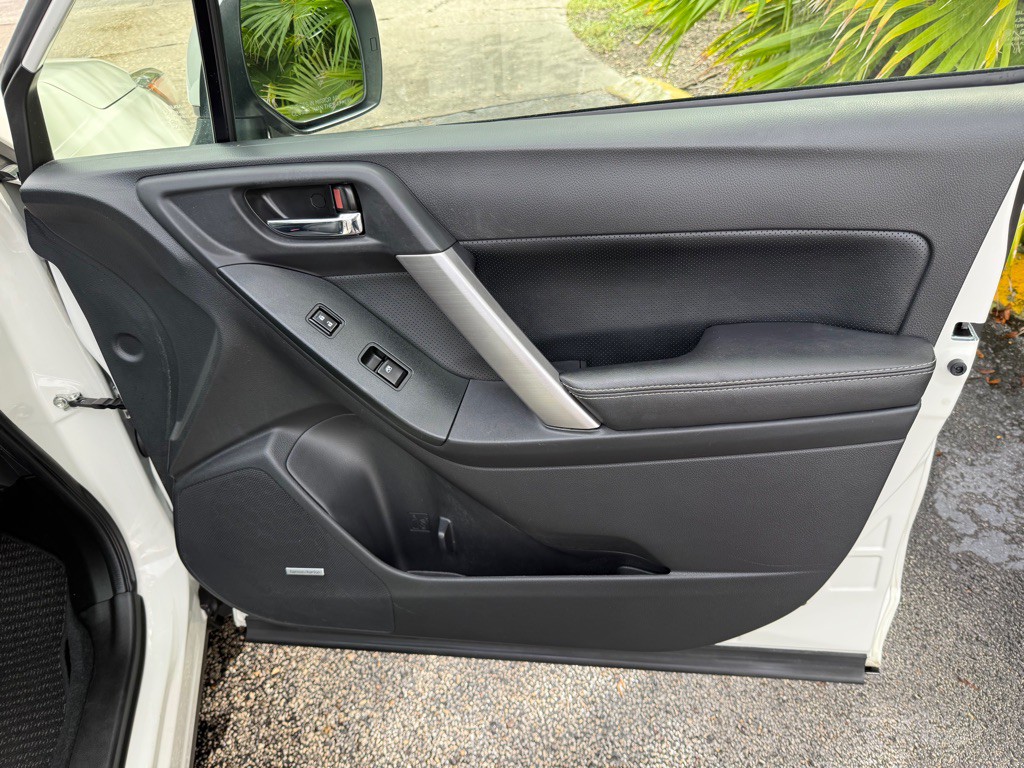 2016 Subaru Forester Image 23