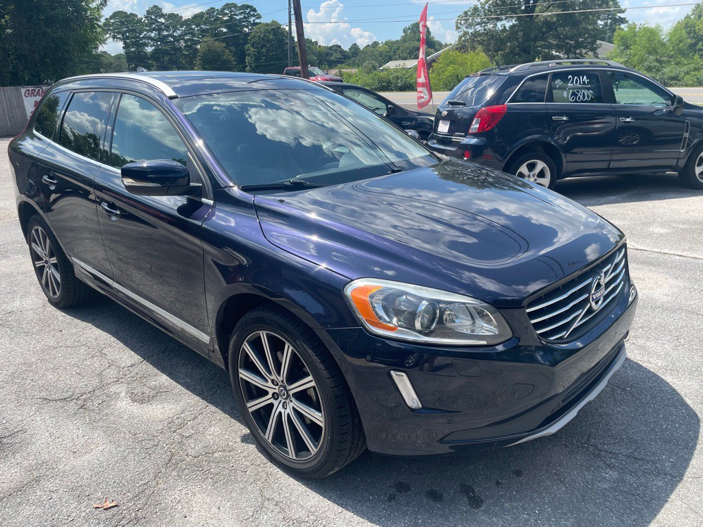 2017 Volvo XC60 Image 3