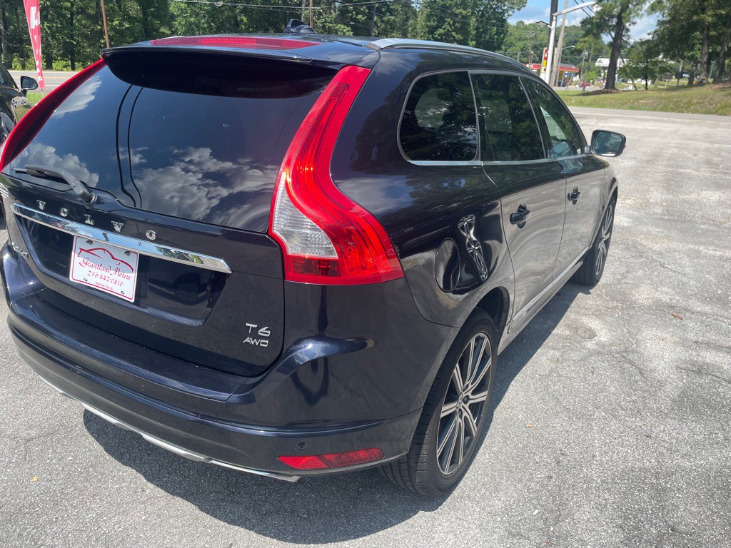 2017 Volvo XC60 Image 5