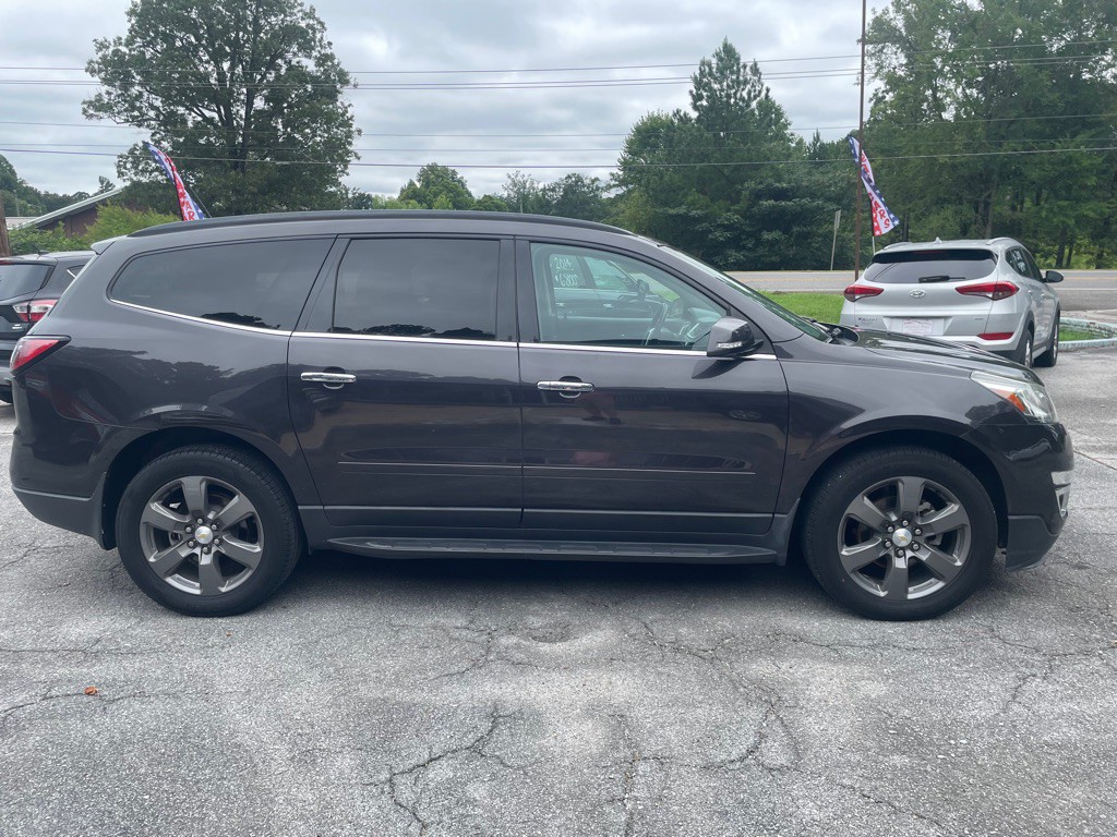 2017 Chevrolet Traverse Image 5