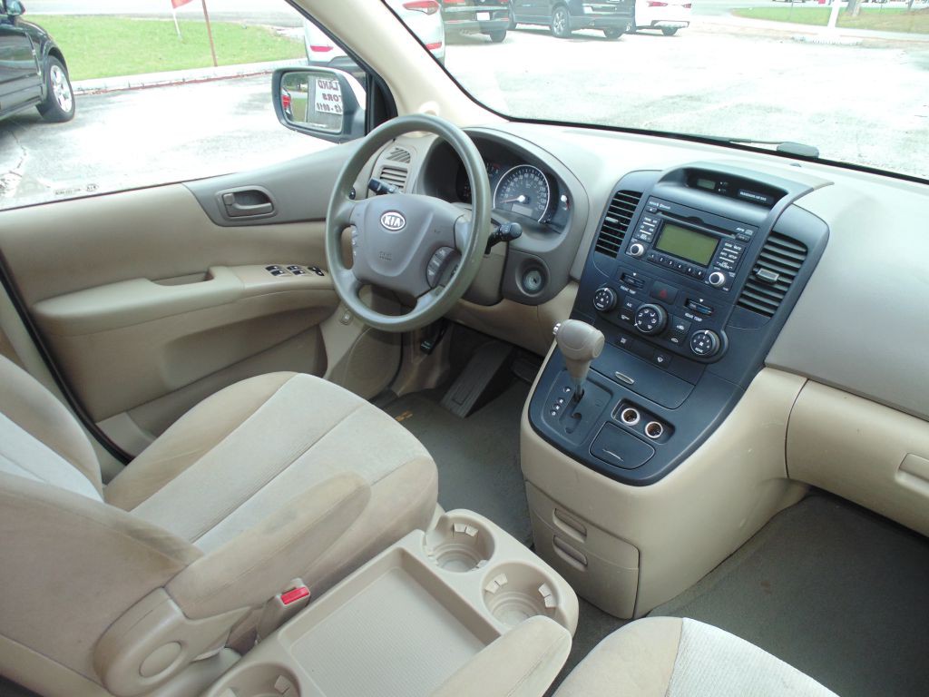 2012 Kia Sedona Image 11