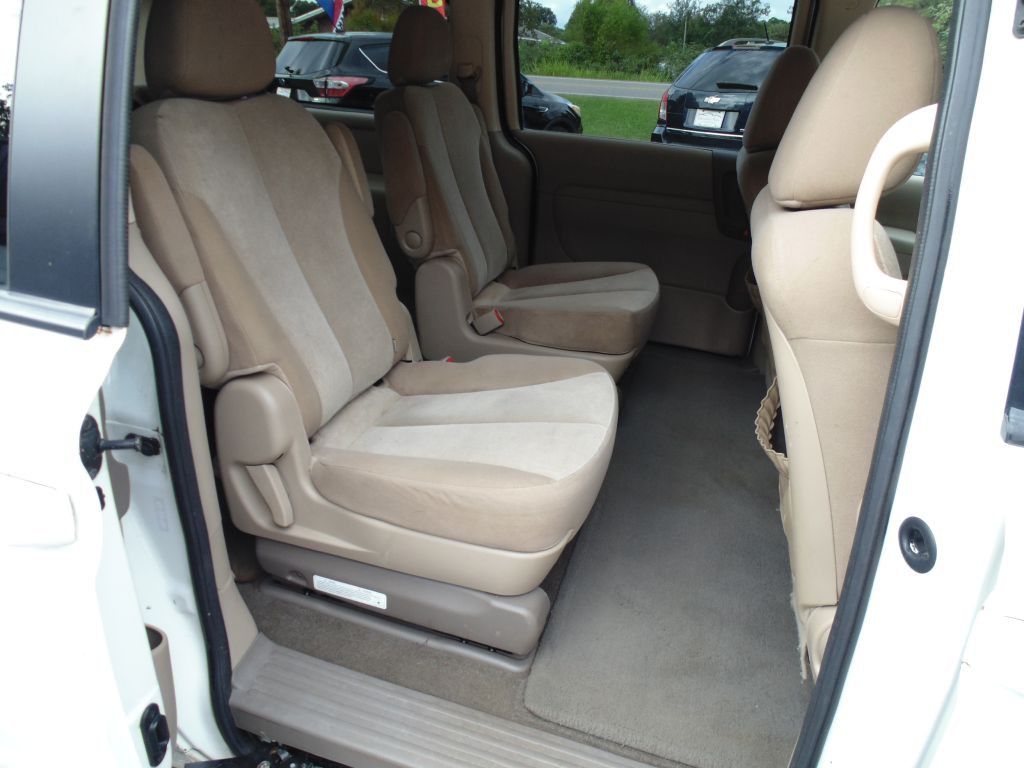 2012 Kia Sedona Image 12