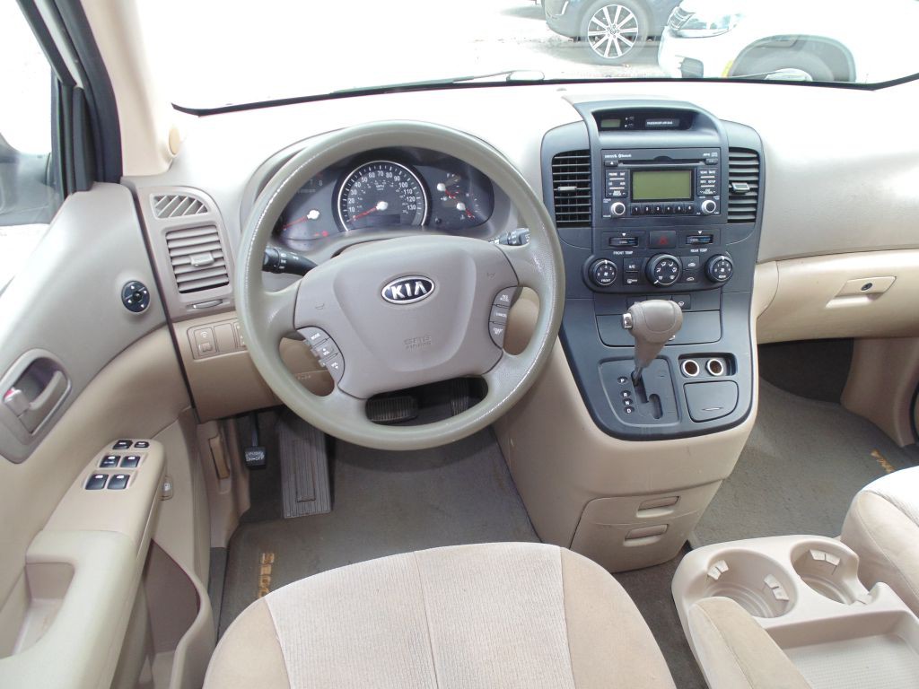 2012 Kia Sedona Image 16