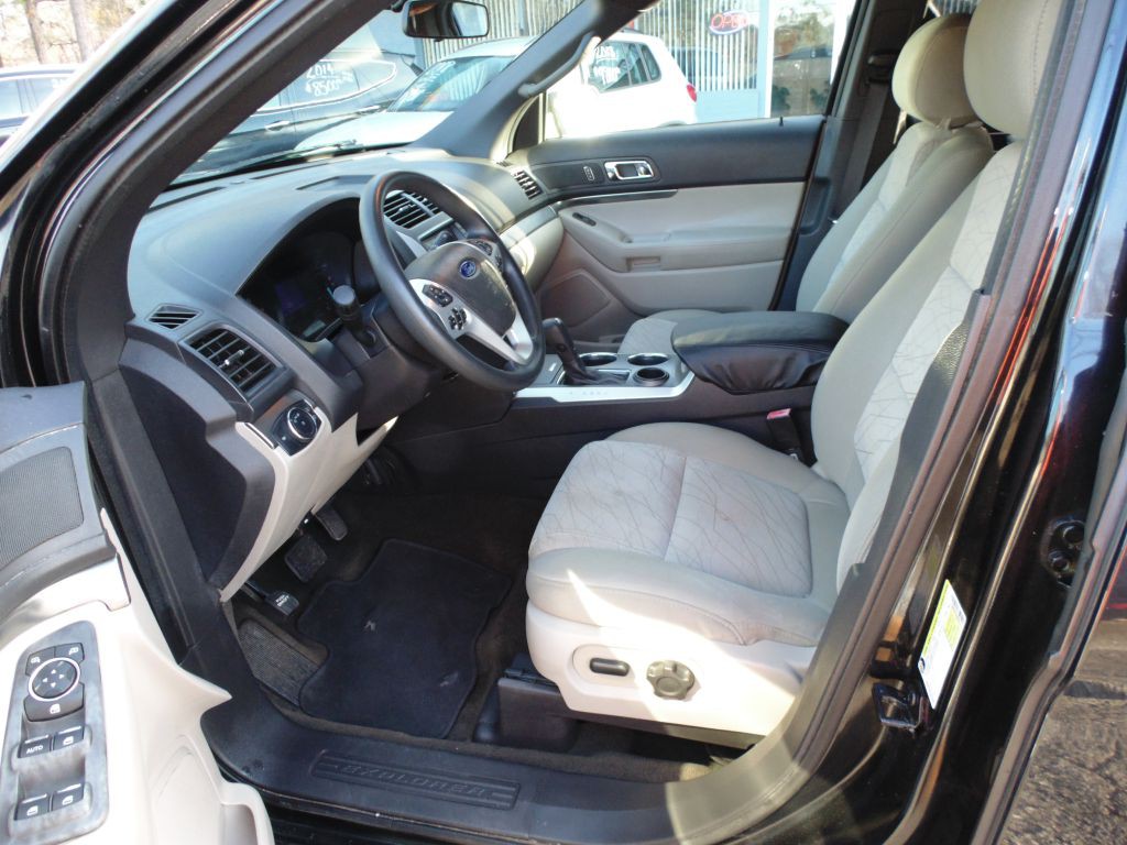 2013 Ford Explorer Image 17