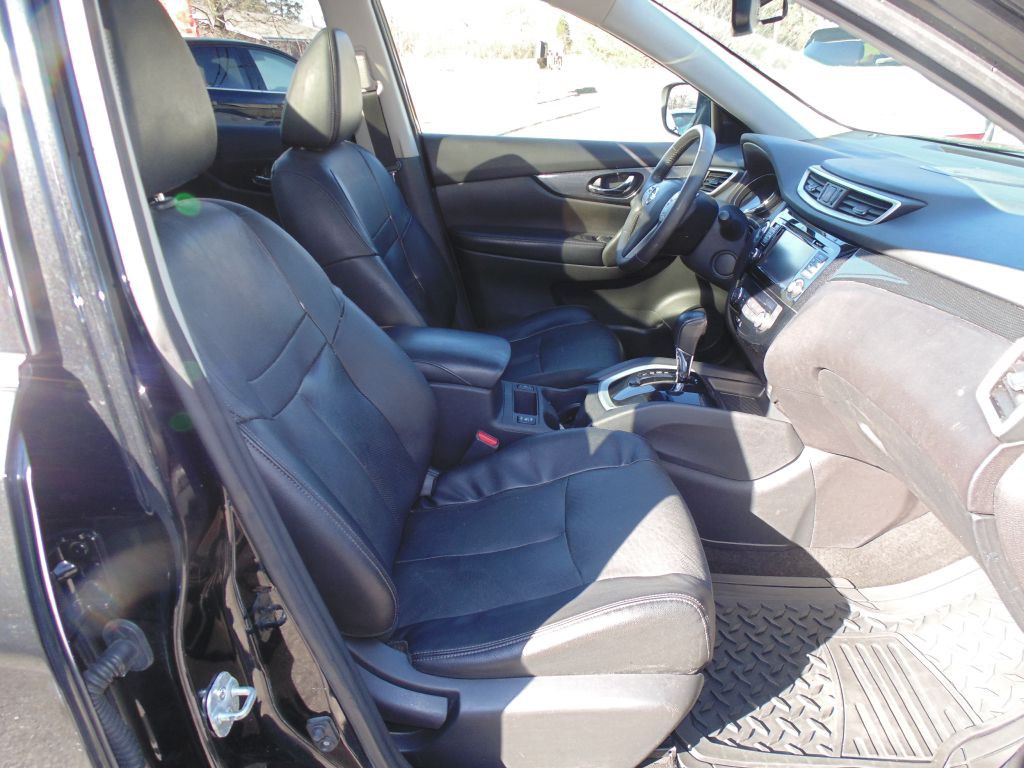 2016 Nissan Rogue Image 9