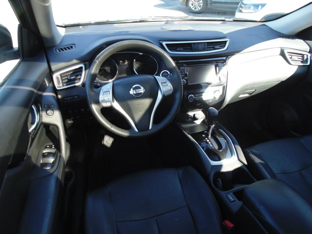 2016 Nissan Rogue Image 15