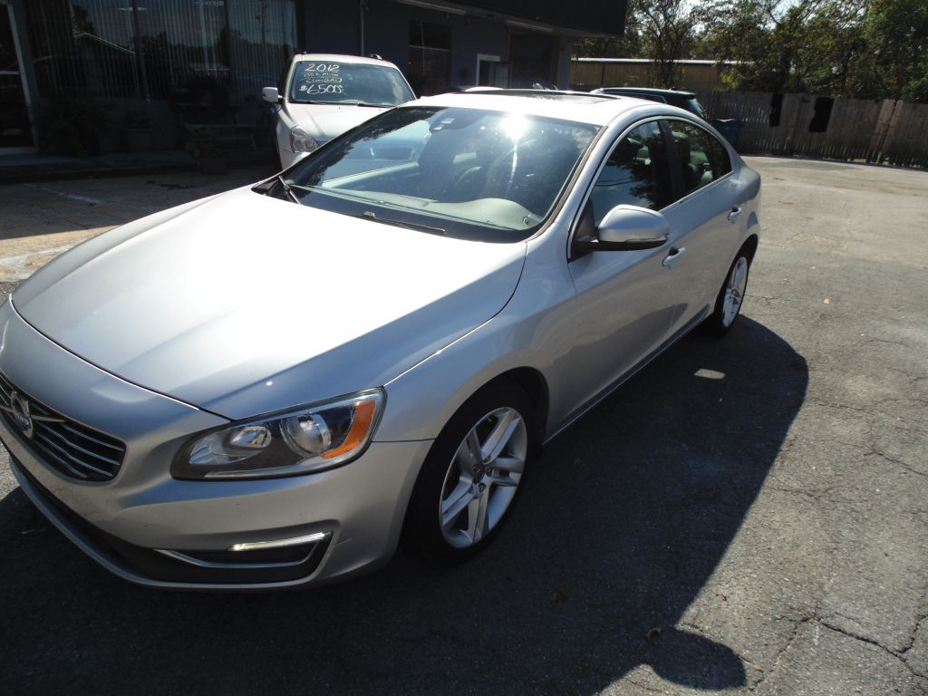 2015 Volvo S60 Image 2