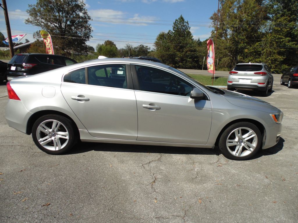 2015 Volvo S60 Image 5
