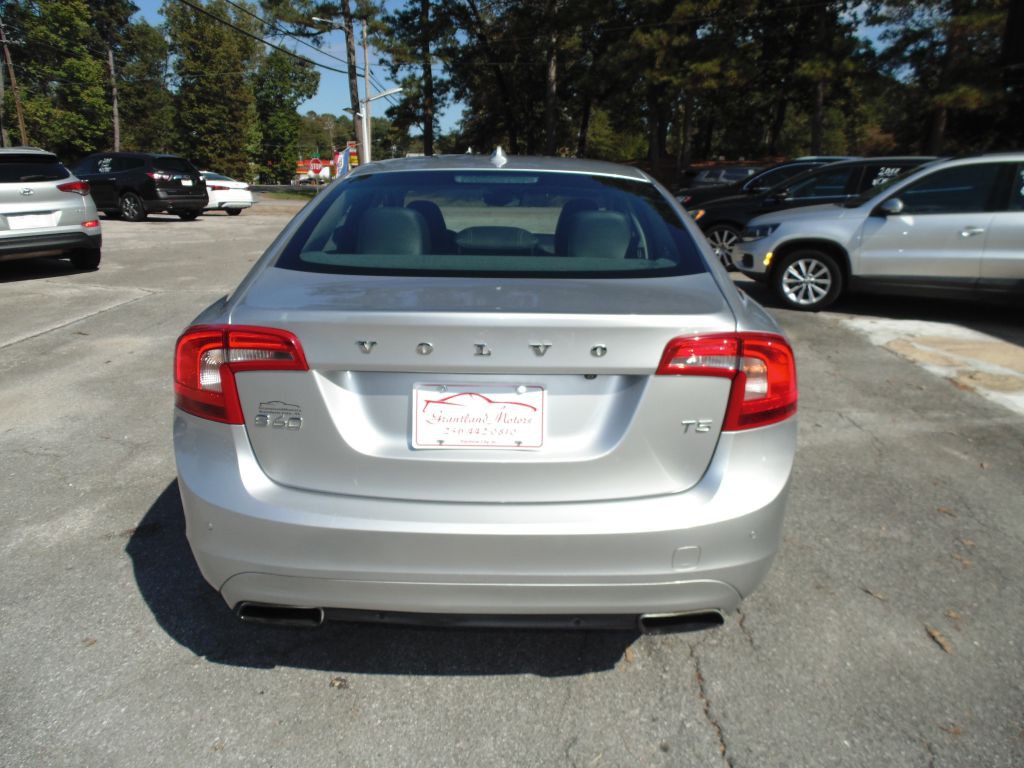 2015 Volvo S60 Image 7