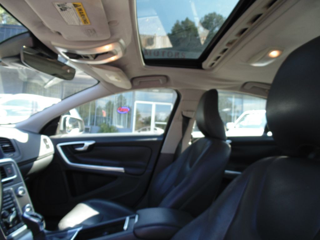 2015 Volvo S60 Image 15