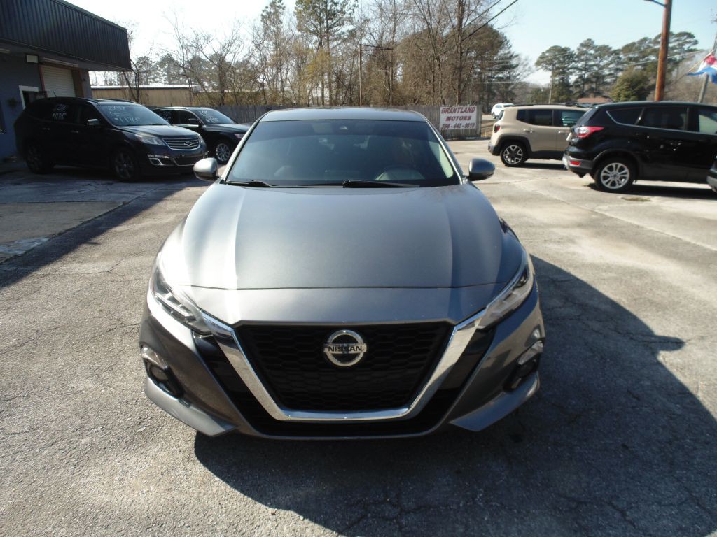 2020 Nissan Altima Image 3