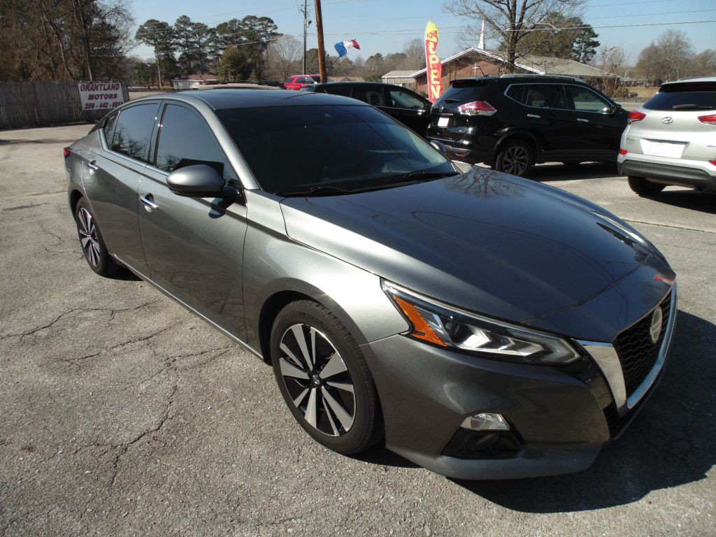 2020 Nissan Altima Image 4